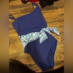 Lilly bathing suit